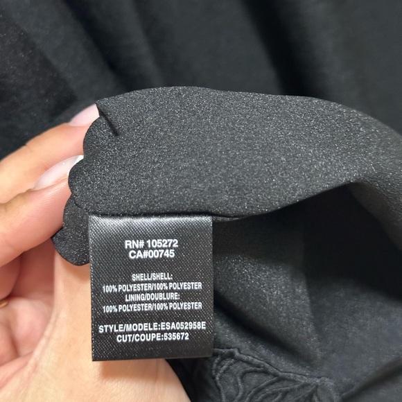 Halston Heritage Black Sleeveless Lace Hem Dress size 12 - Picture 9 of 9